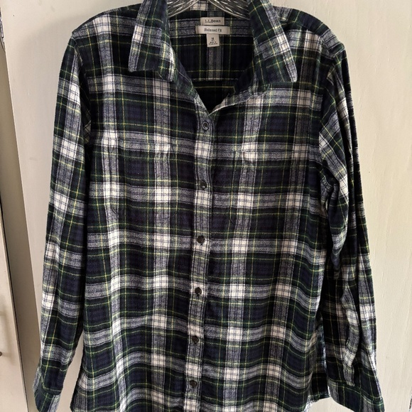 LL Bean Scotch Plaid Flannel Shirt (M) - Picture 1 of 3